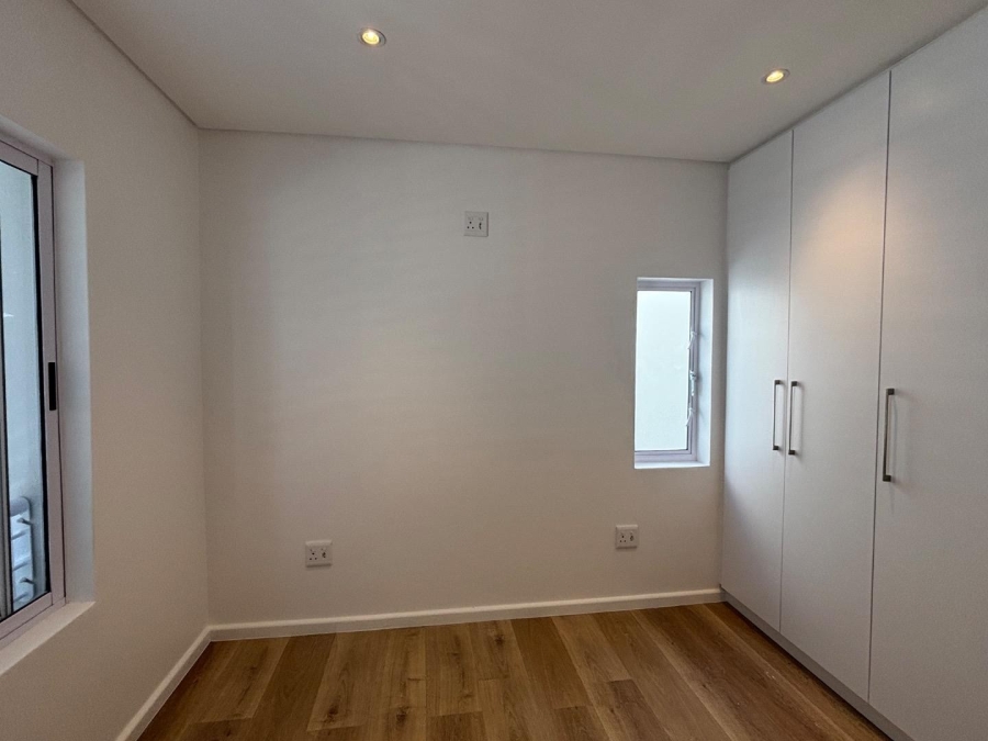 To Let 2 Bedroom Property for Rent in Voliere Estate Western Cape